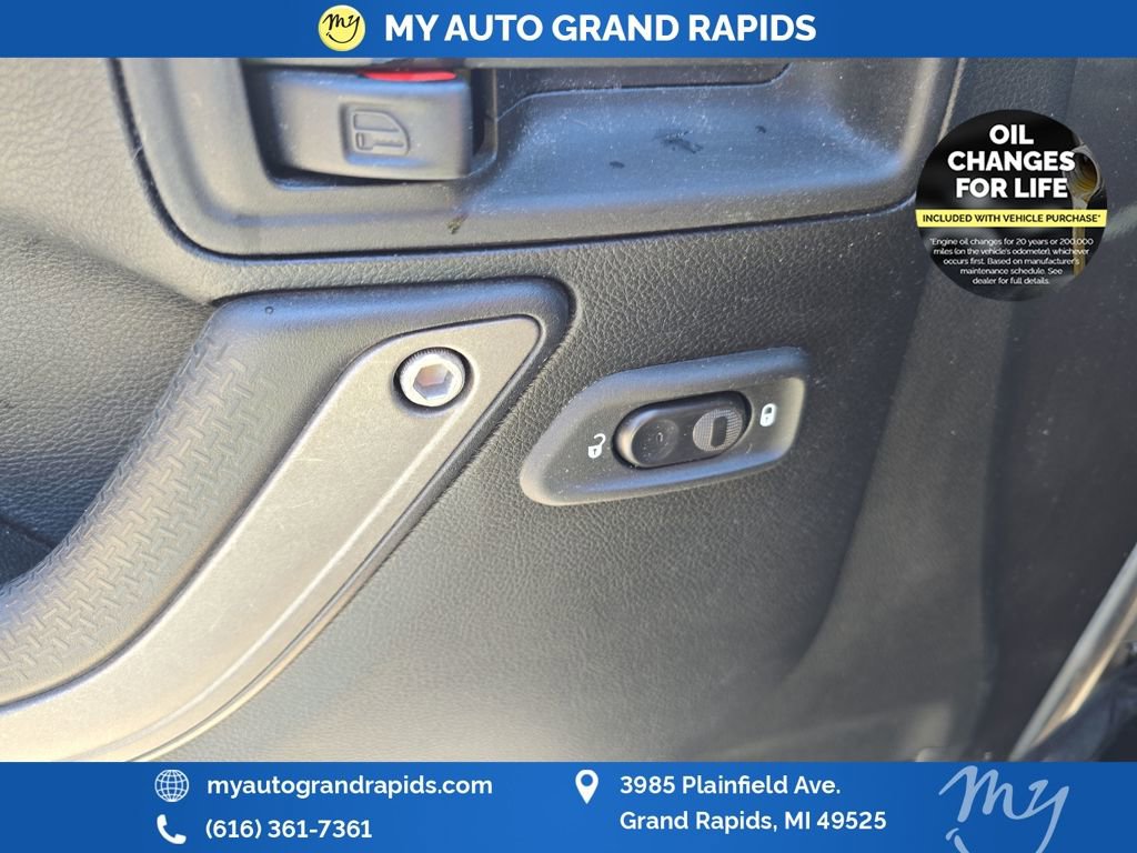 Used 2016 Jeep Wrangler Unlimited Sport w/ Quick Order Package 24S AWD/4WD image 11