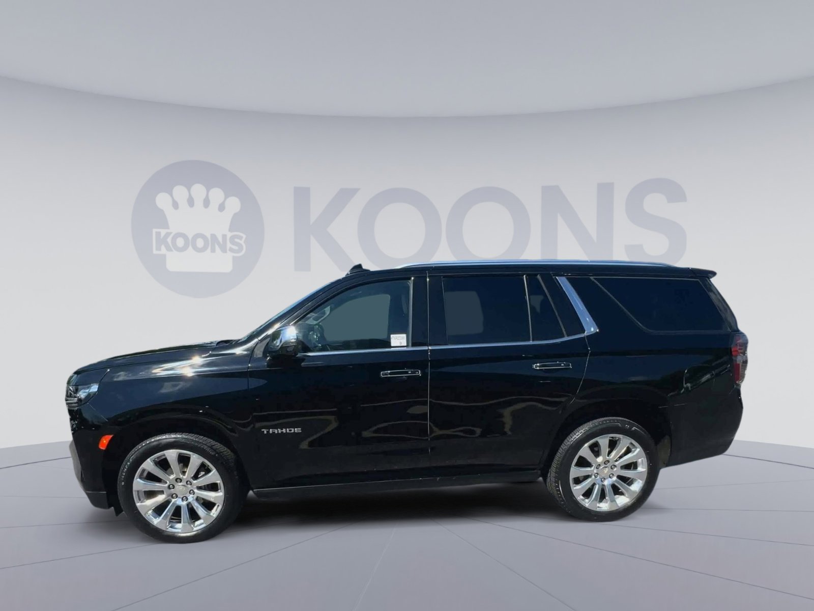 Used 2023 Chevrolet Tahoe Premier AWD/4WD image 7