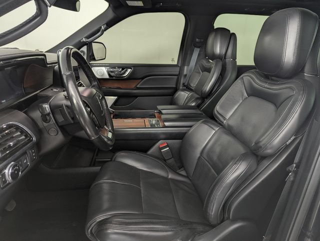 Used 2020 Lincoln Navigator Reserve w/ Equipment Group 208A Reserve AWD/4WD image 10
