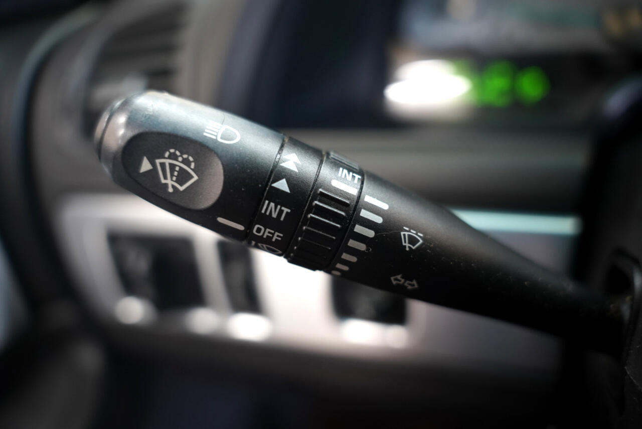 Used 2002 Ford Thunderbird image 14