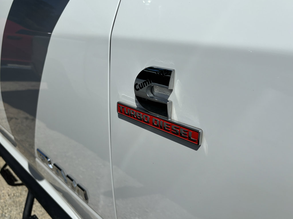 Used 2026 RAM 2500 Laramie AWD/4WD image 5