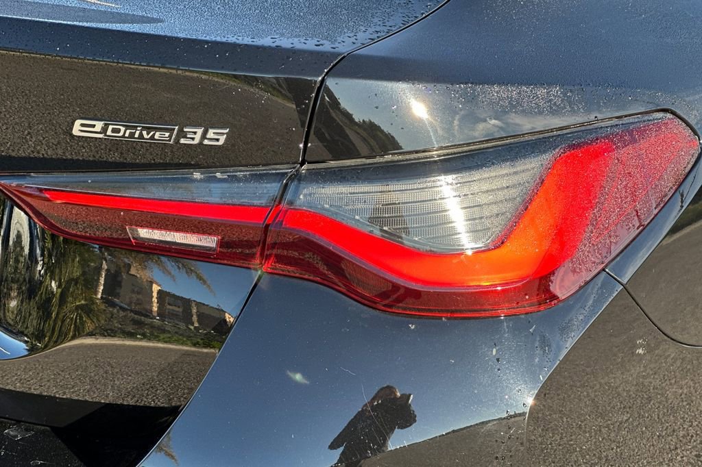 Used 2024 BMW i4 eDrive35 image 33