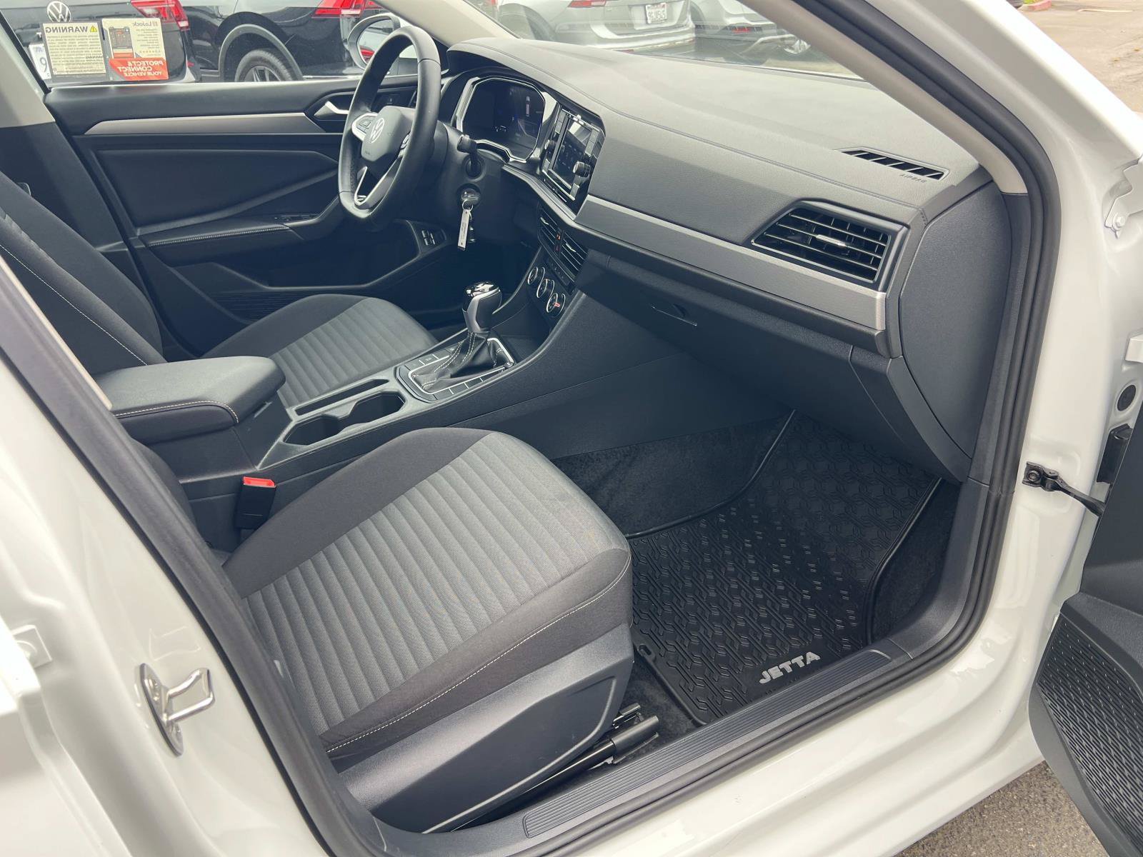 Certified 2024 Volkswagen Jetta S FWD image 27
