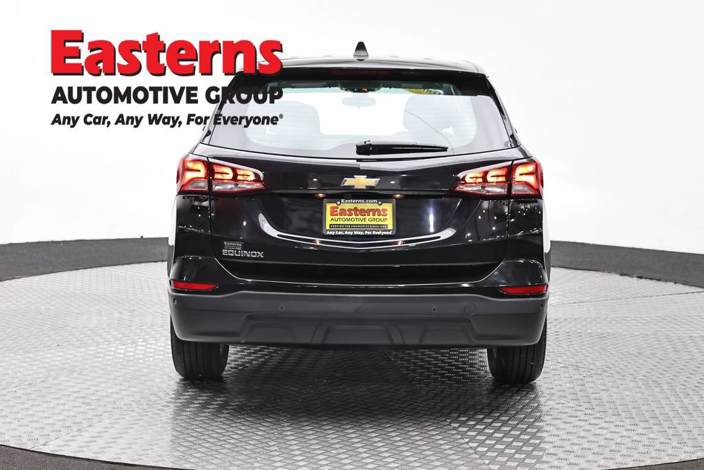 Used 2024 Chevrolet Equinox LS w/ Driver Confidence II Package FWD image 6