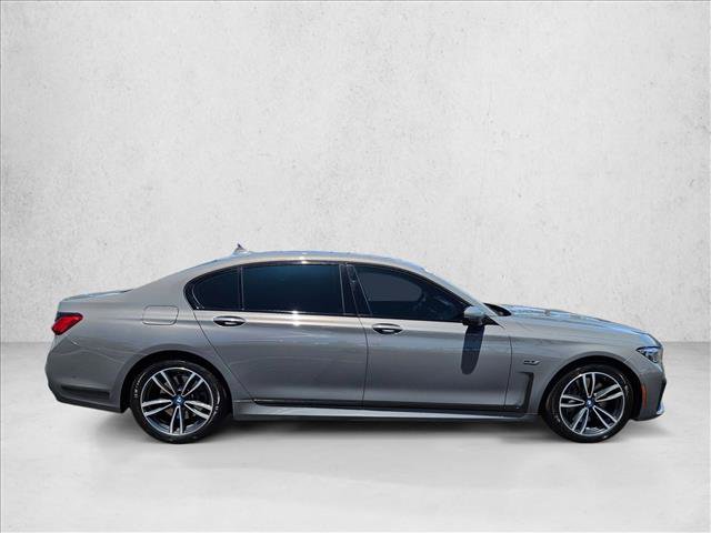 Used 2022 BMW 745e xDrive w/ M Sport Package AWD/4WD video 4