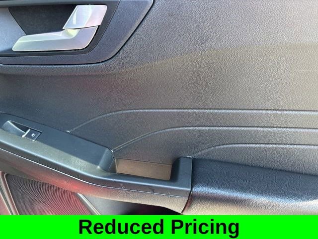 Used 2022 Ford Escape SEL w/ SEL Stealth AWD Package image 38