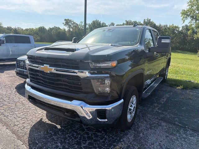 Used 2026 Chevrolet Silverado 2500 LT AWD/4WD image 2