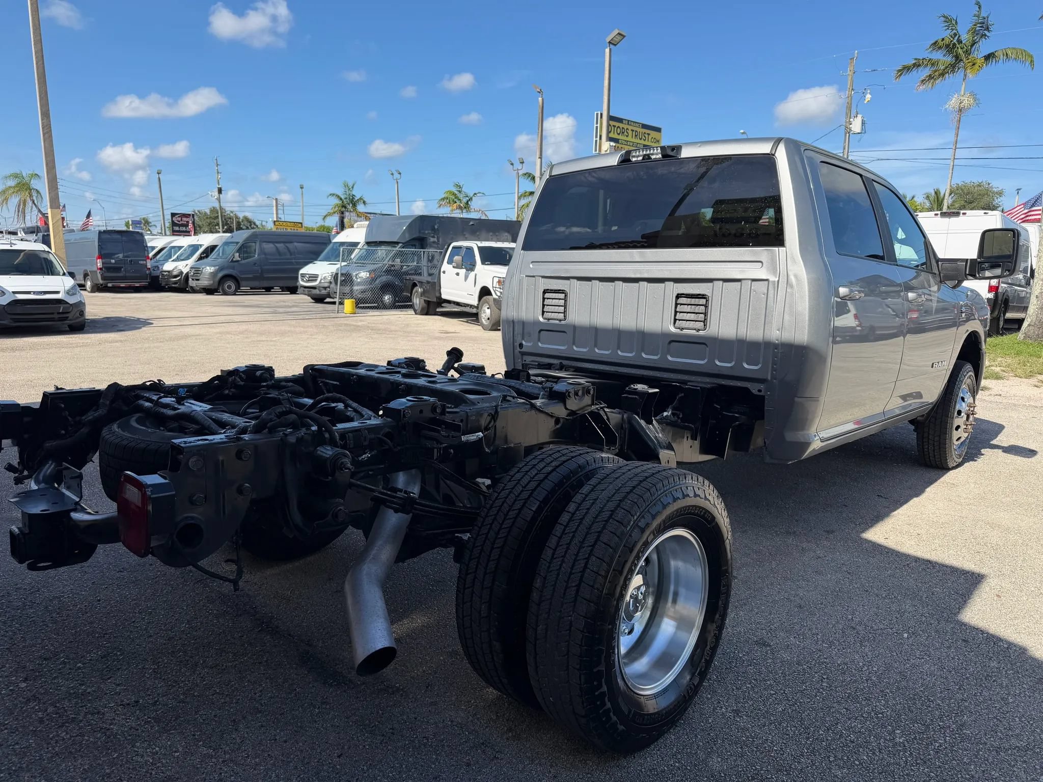 Used 2023 RAM 3500 Big Horn w/ Level 1 Equipment Group AWD/4WD image 5