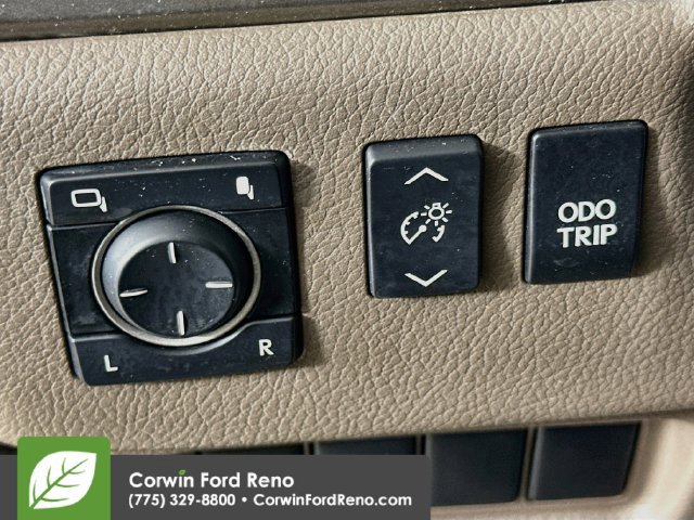 Used 2016 Lexus GX 460 w/ Premium Package AWD/4WD image 13