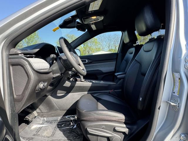 Used 2024 Jeep Compass Latitude image 21