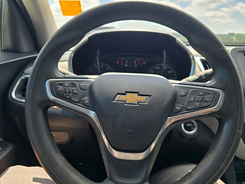 Used 2020 Chevrolet Equinox LS FWD image 20