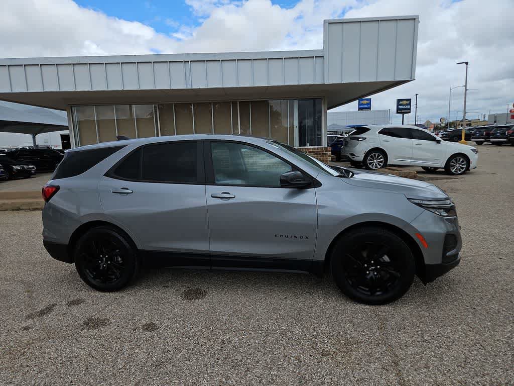 Used 2023 Chevrolet Equinox LS w/ LS Convenience Package FWD image 9