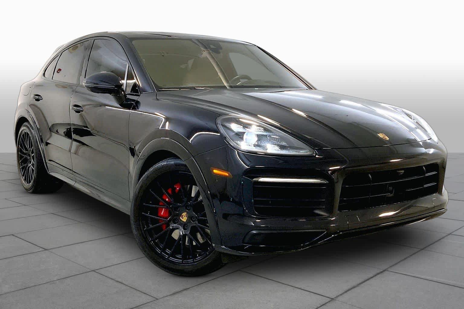 Used 2021 Porsche Cayenne GTS AWD/4WD image 2