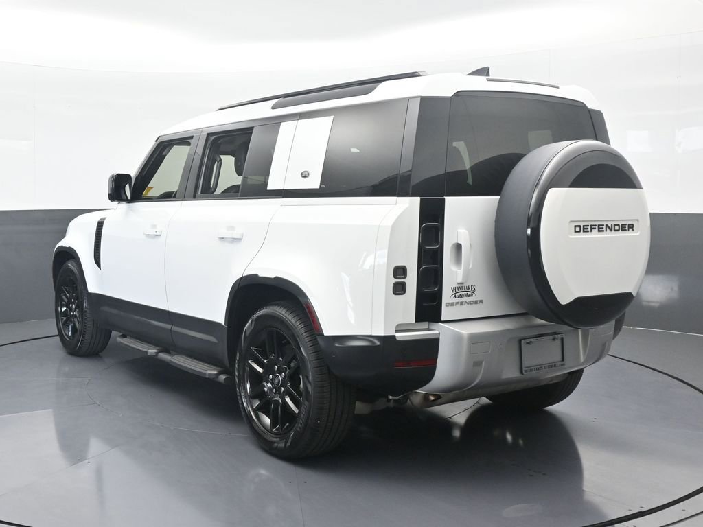Used 2022 Land Rover Defender 110 S image 4