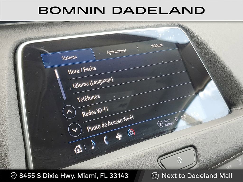 Used 2022 Cadillac XT4 Luxury w/ Driver Awareness Package image 23