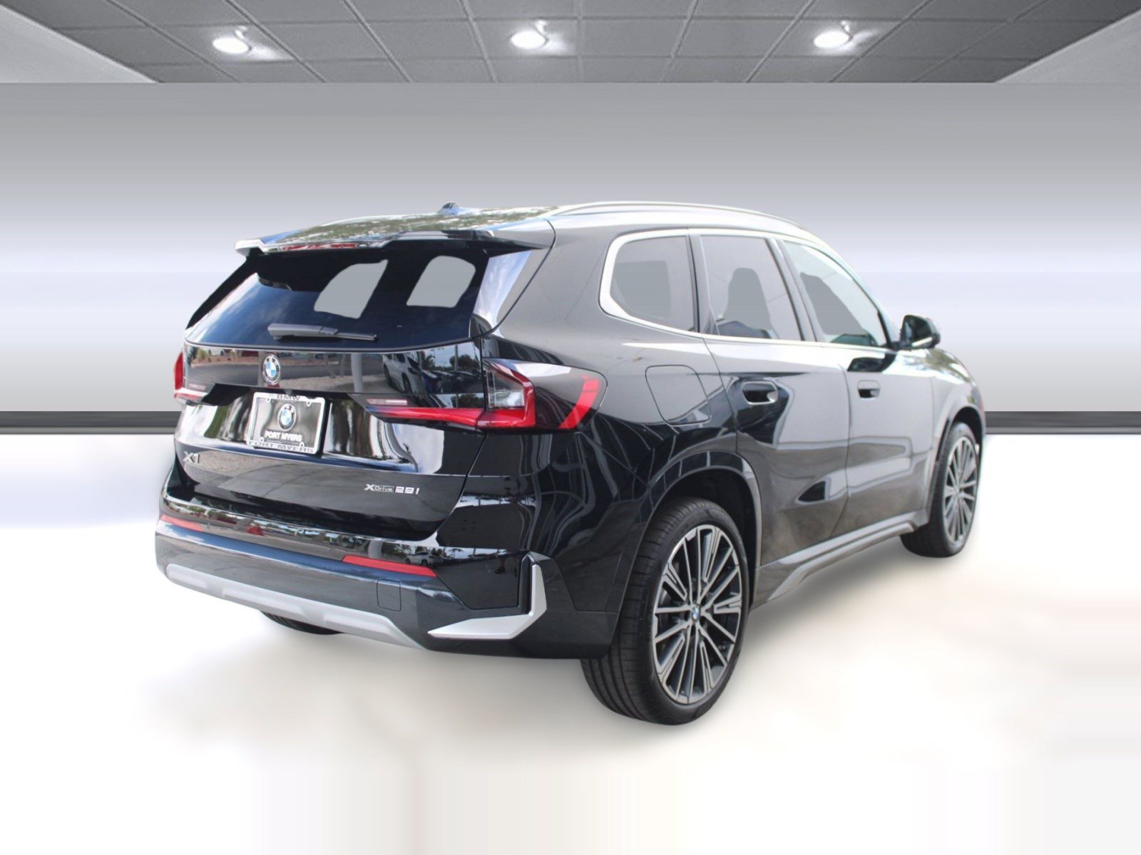Used 2026 BMW X1 xDrive28i w/ Technology Package AWD/4WD image 9