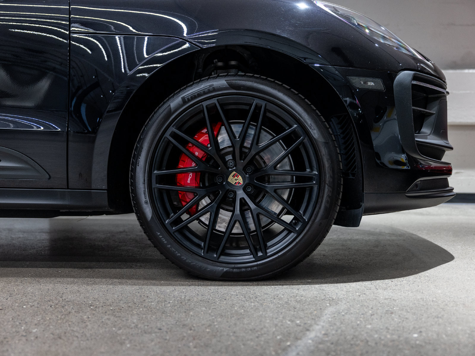 Certified 2024 Porsche Macan GTS AWD/4WD image 20