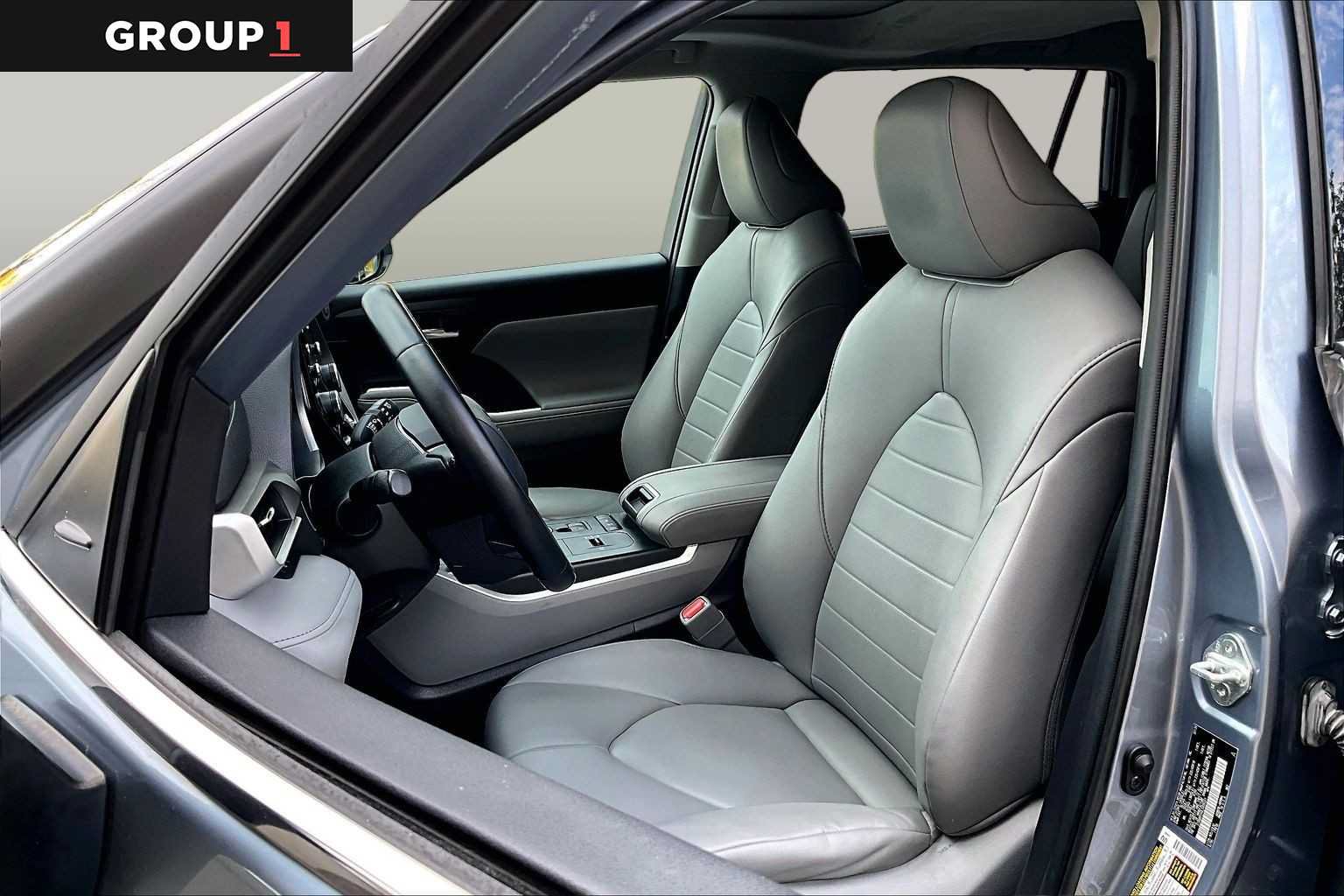 Certified 2020 Toyota Highlander XLE AWD/4WD image 9