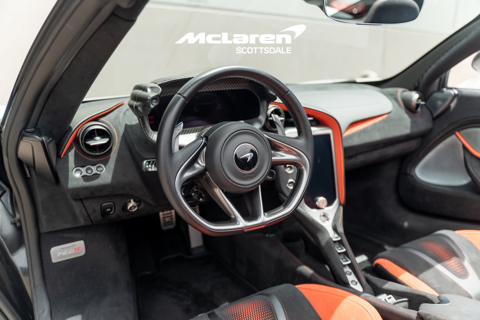 Used 2024 McLaren 750S Spider RWD image 13