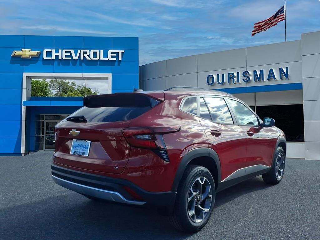 New 2026 Chevrolet Trax LT image 3