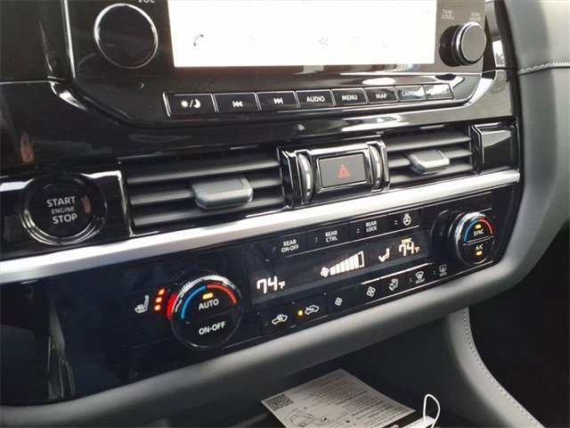 New 2025 Nissan Pathfinder SL image 15