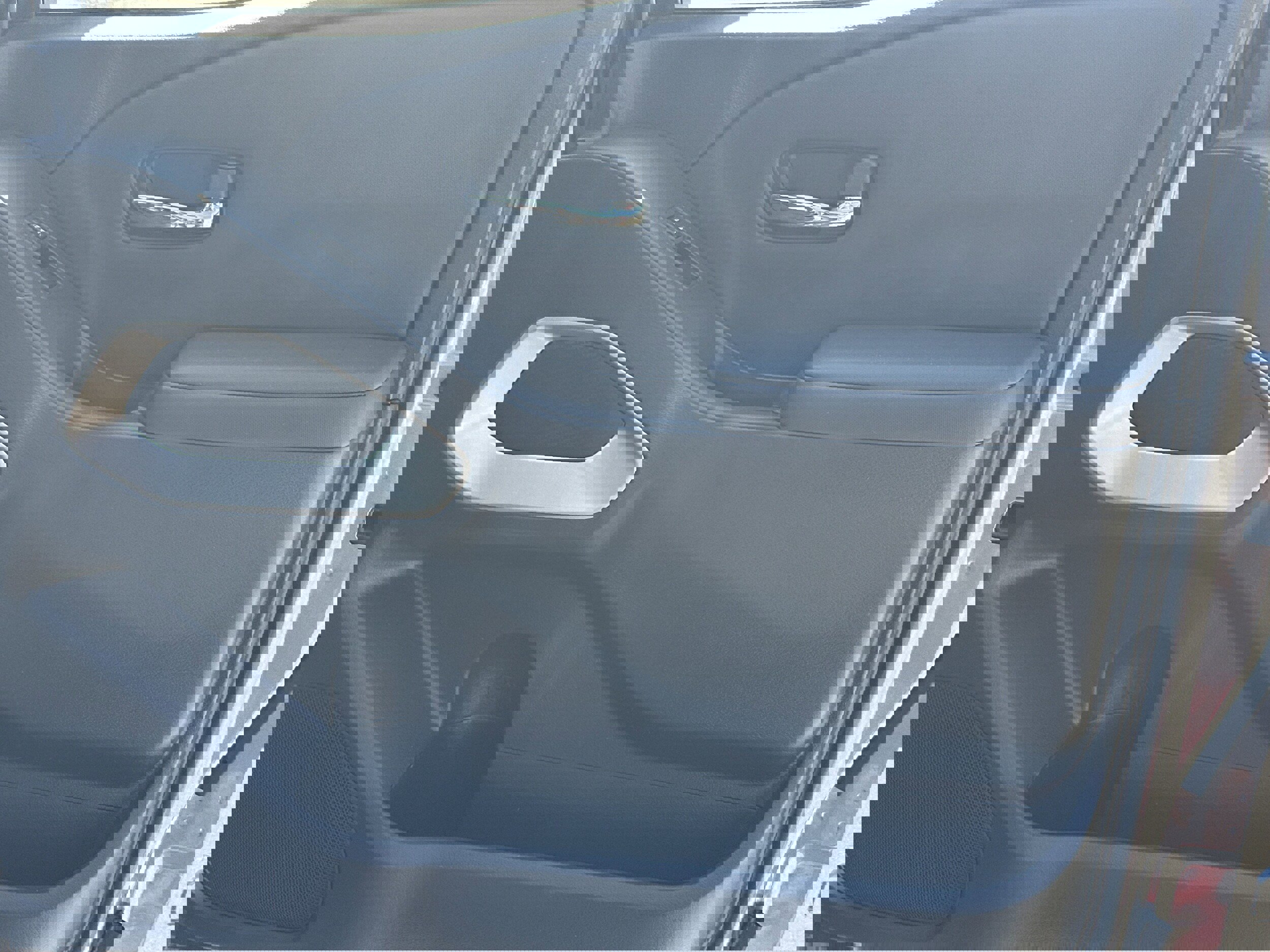 Used 2023 Nissan Frontier SV image 10