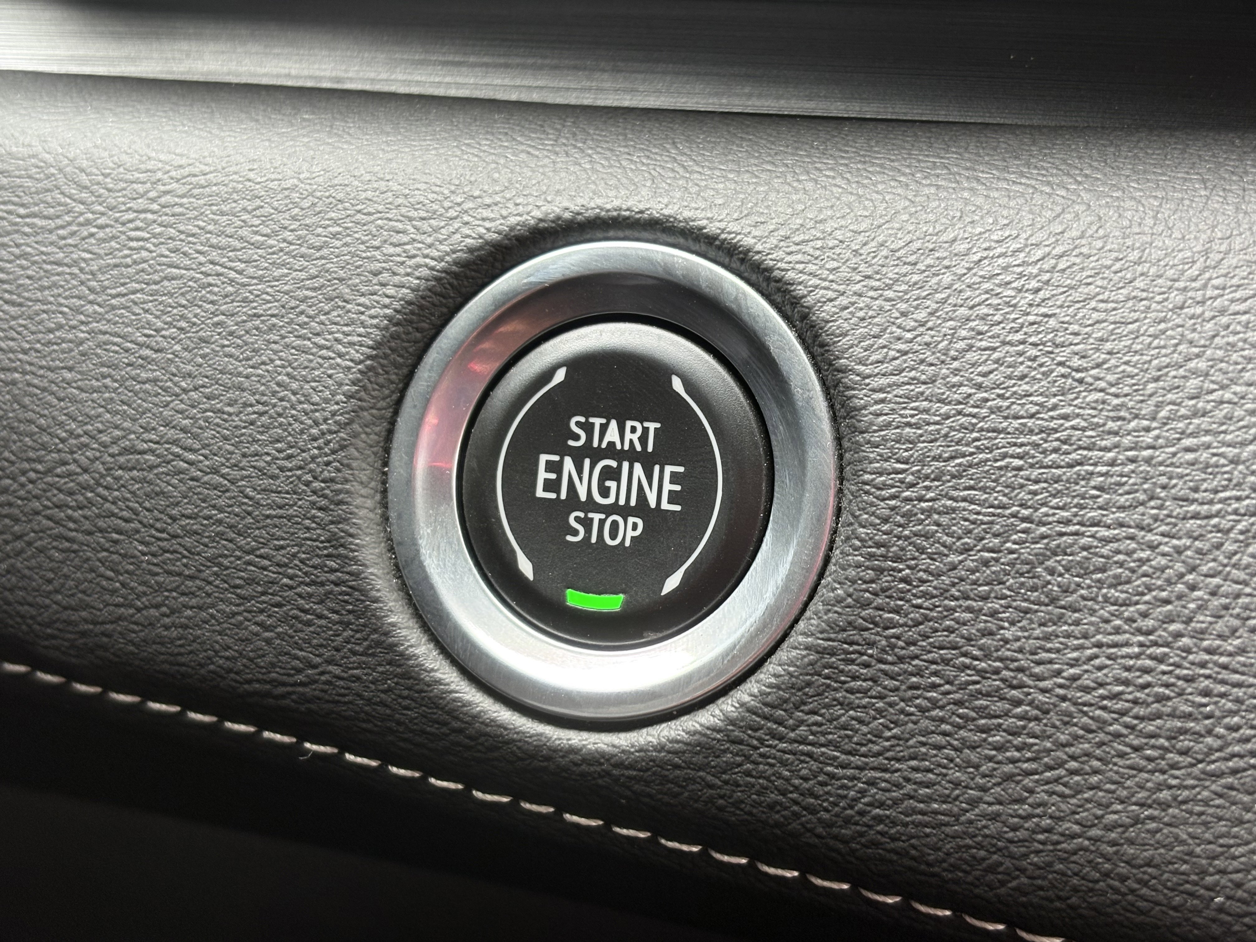 Used 2021 Cadillac Escalade Sport AWD/4WD image 32
