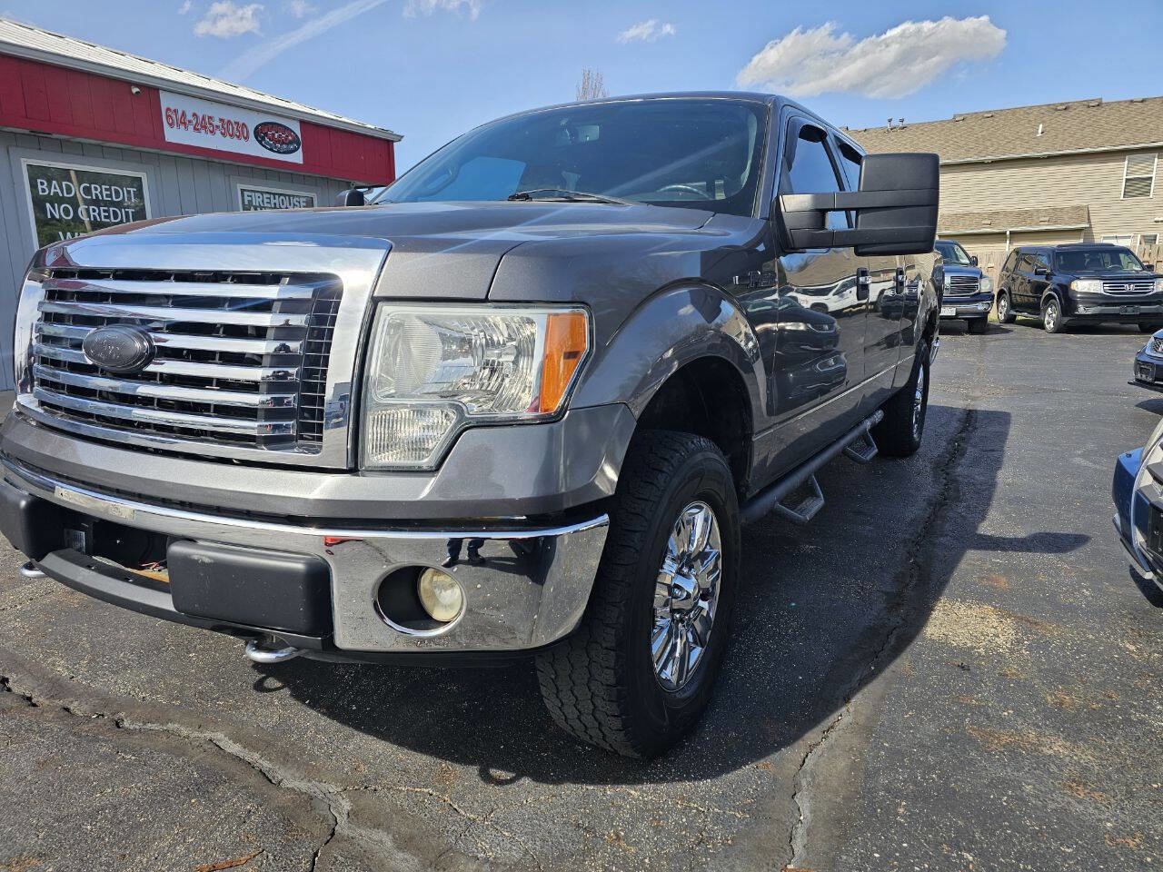 Used 2012 Ford F150 XLT w/ XLT Chrome Pkg image 2