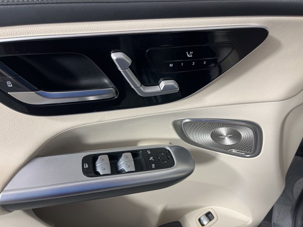 Used 2023 Mercedes-Benz GLC 300 4MATIC image 24