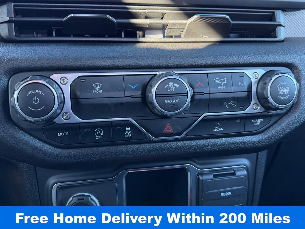 Certified 2024 Jeep Gladiator Sport image 26