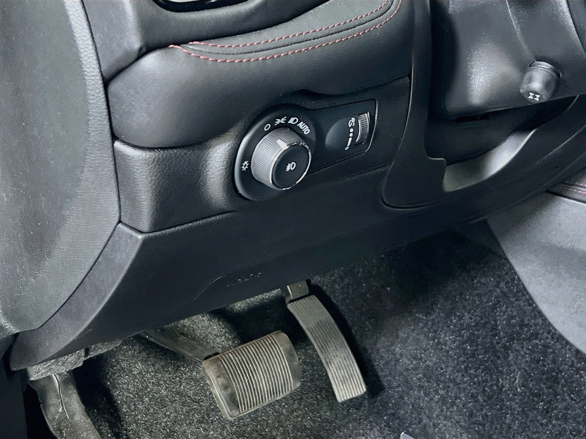 Used 2022 Dodge Durango R/T AWD/4WD image 10