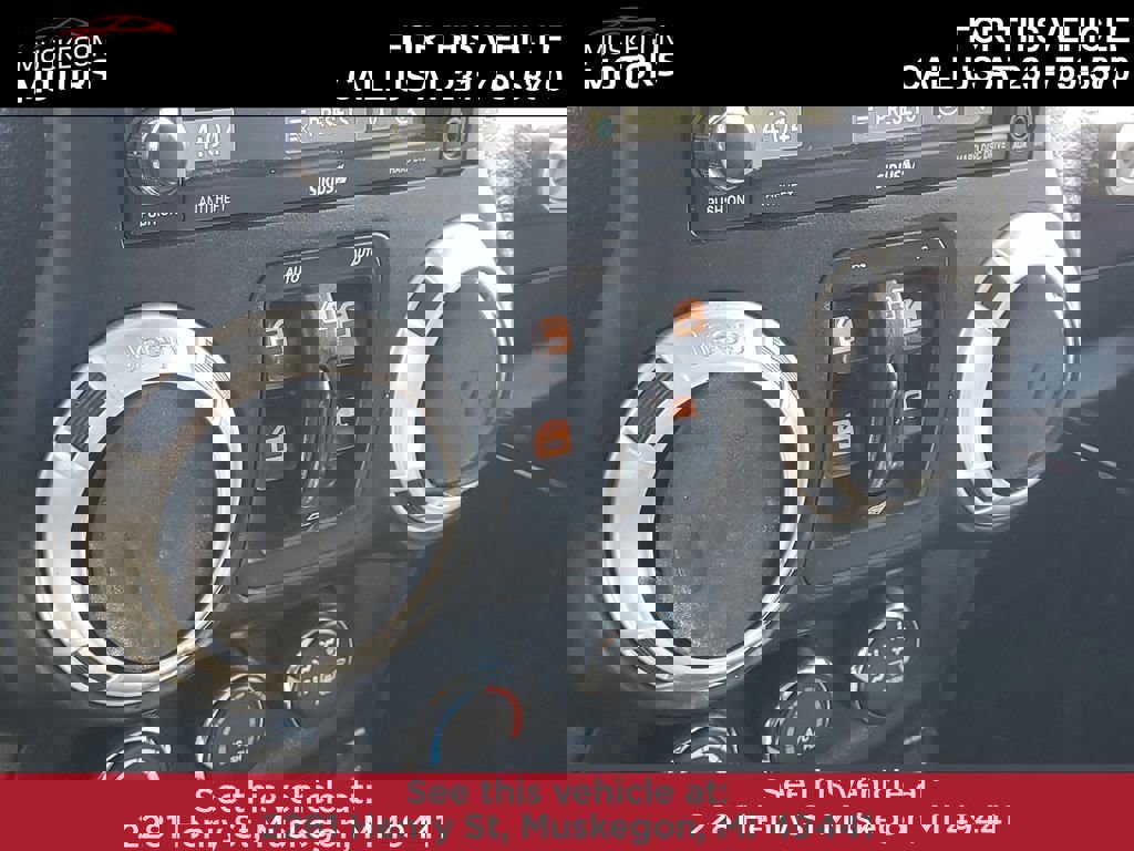 Used 2016 Jeep Wrangler Unlimited Sahara image 24