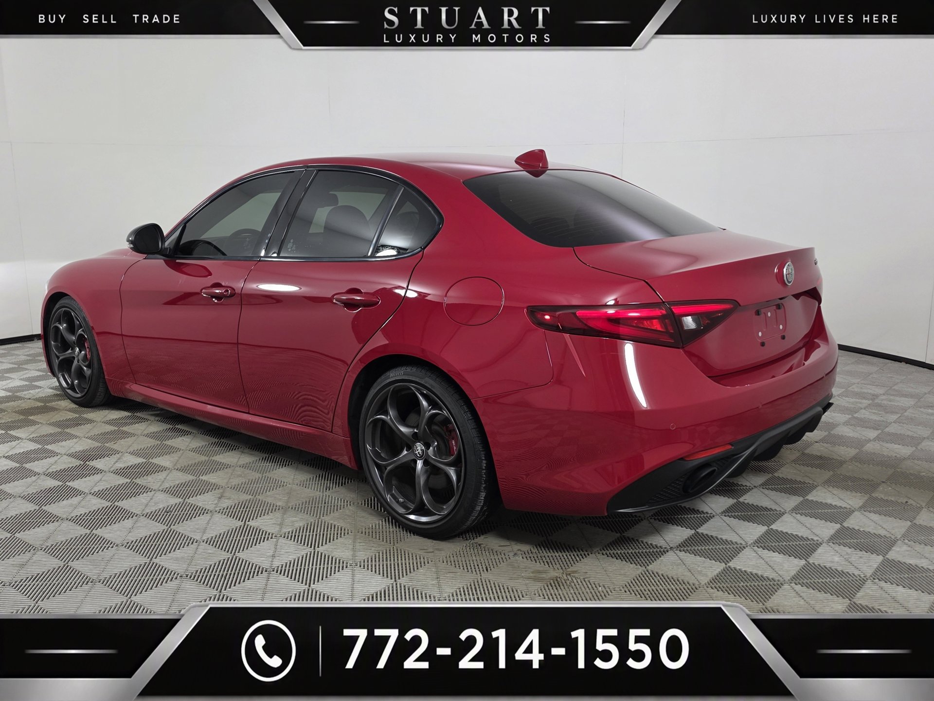 Used 2019 Alfa Romeo Giulia Ti Sport w/ Quick Order Package 22U Sport RWD image 37