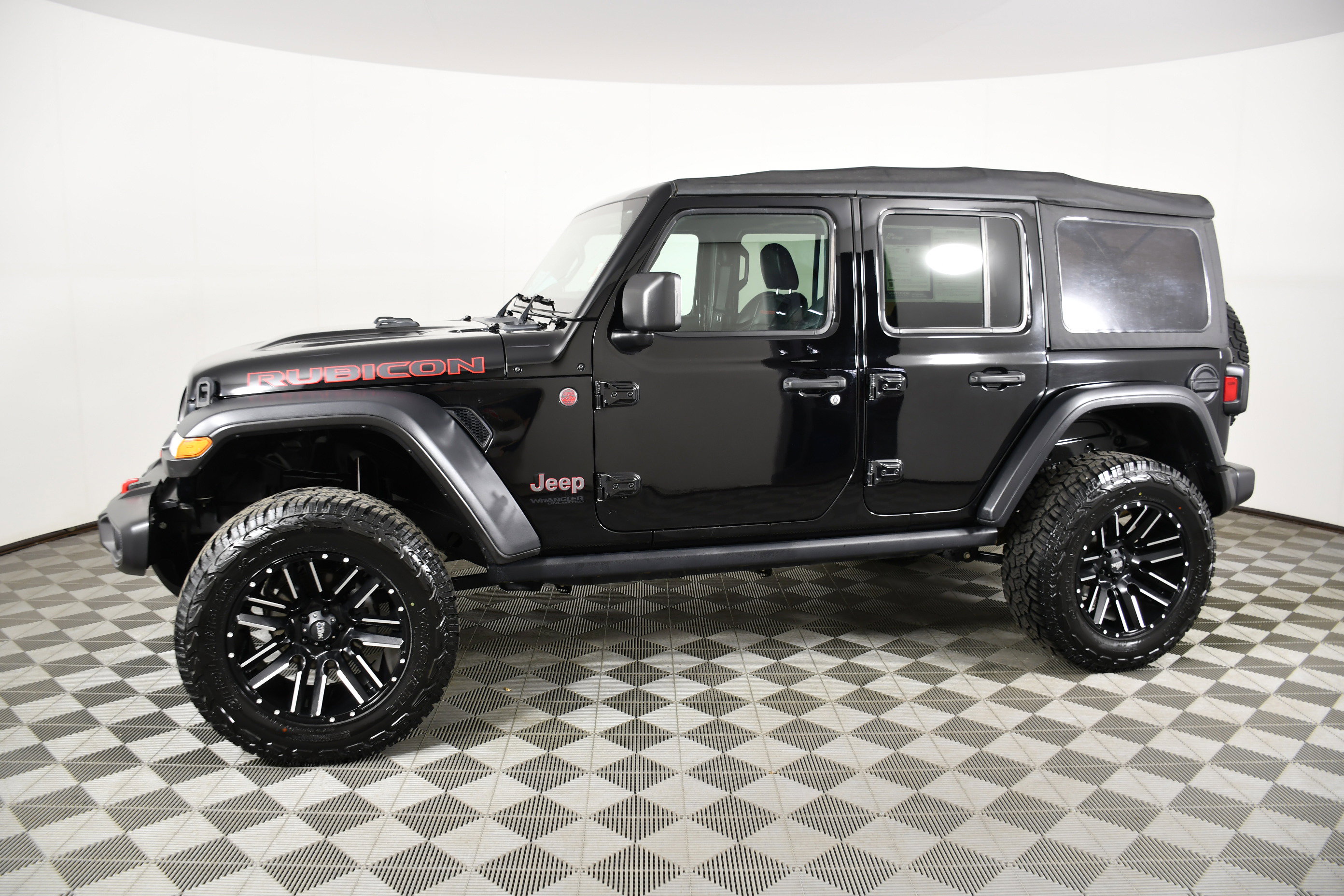 Used 2021 Jeep Wrangler Unlimited Rubicon AWD/4WD image 9