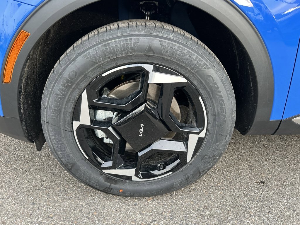 New 2026 Kia Sportage EX AWD/4WD image 9