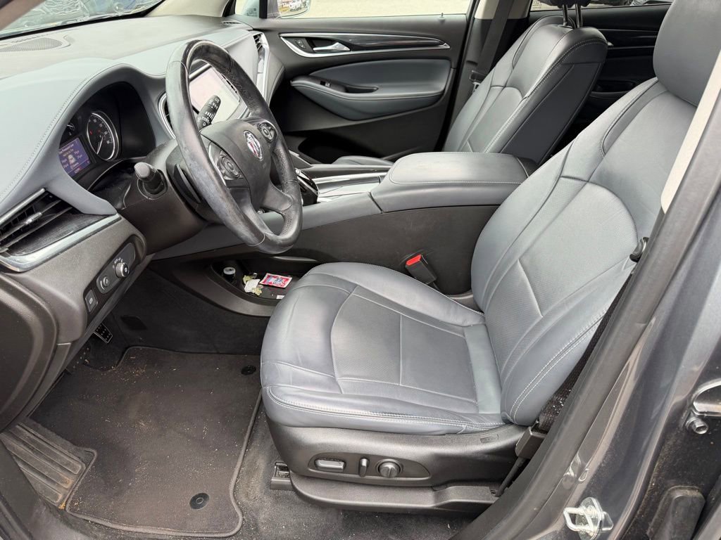 Used 2020 Buick Enclave Essence FWD image 25