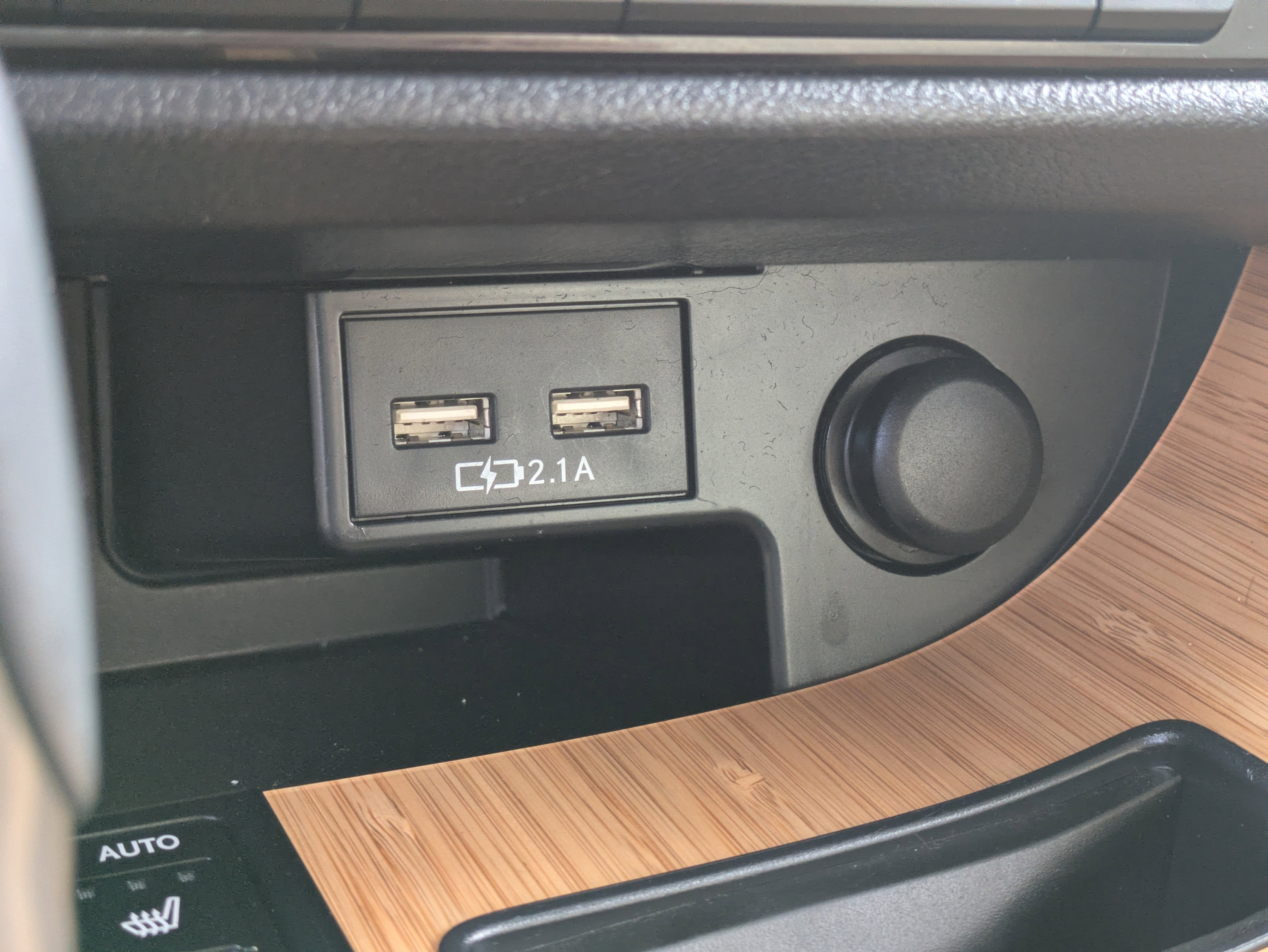 Used 2021 Lexus RX 350L RX 350L w/ Premium Package image 31