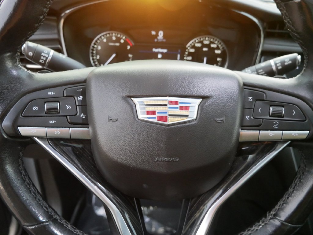 Used 2020 Cadillac XT6 Premium Luxury w/ LPO, Floor Liner Package AWD/4WD image 17