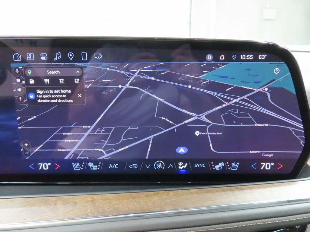 Used 2025 Chevrolet Suburban High Country AWD/4WD image 15