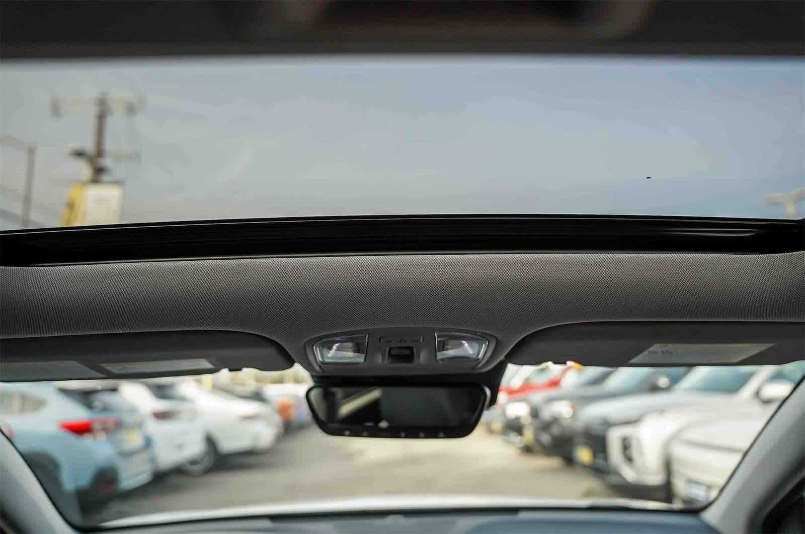 Certified 2022 Hyundai Kona Limited image 16