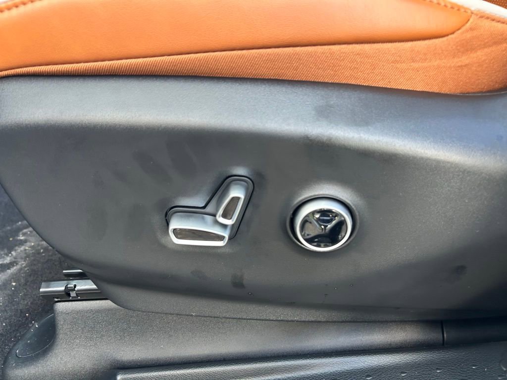 New 2026 Chrysler Pacifica Pinnacle image 17