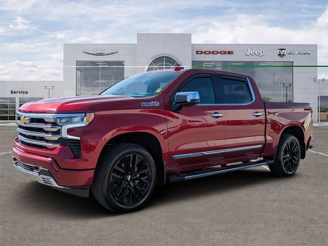 Used 2025 Chevrolet Silverado 1500 High Country w/ High Country Premium Package AWD/4WD image 5