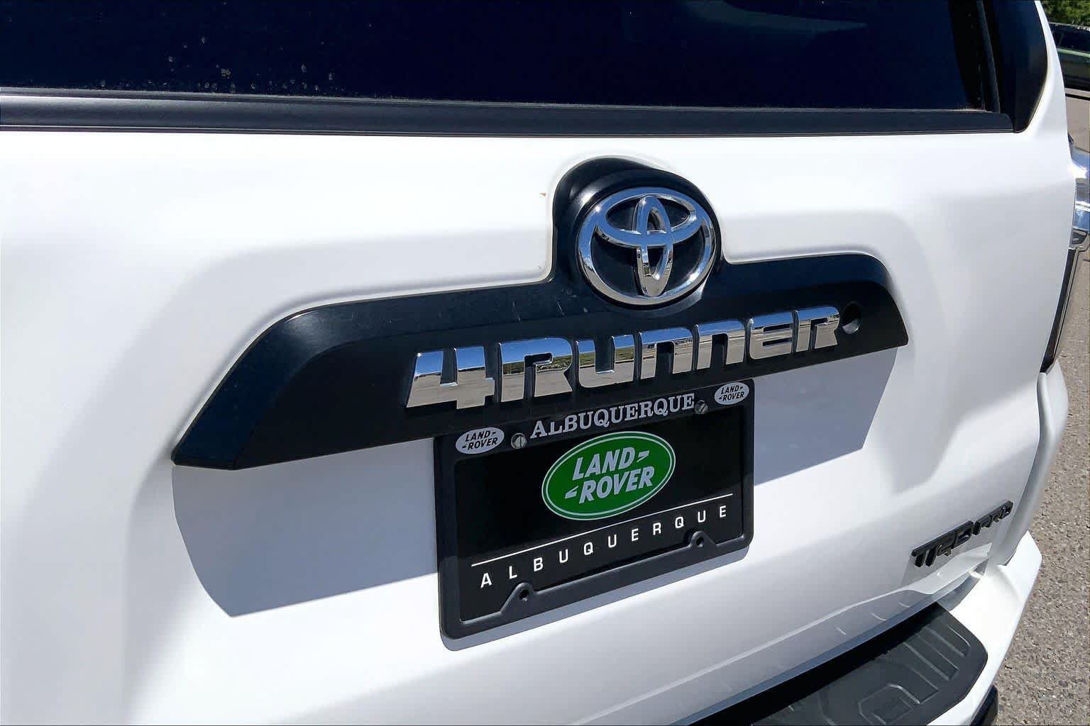 Used 2019 Toyota 4Runner SR5 AWD/4WD image 30