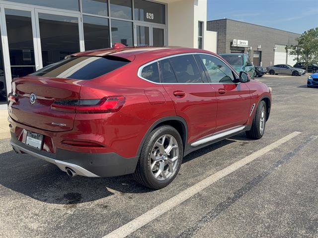 Used 2021 BMW X4 xDrive30i w/ Executive Package AWD/4WD image 3
