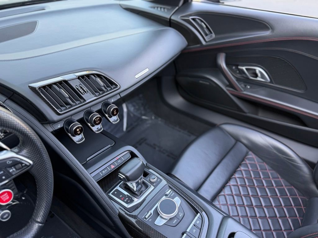 Used 2021 Audi R8 V10 performance image 34