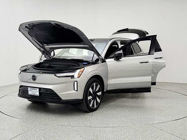 New 2025 Volvo EX90 Plus w/ Protection Package Premier image 9