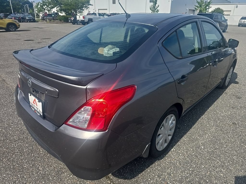 Used 2018 Nissan Versa S Plus FWD image 5