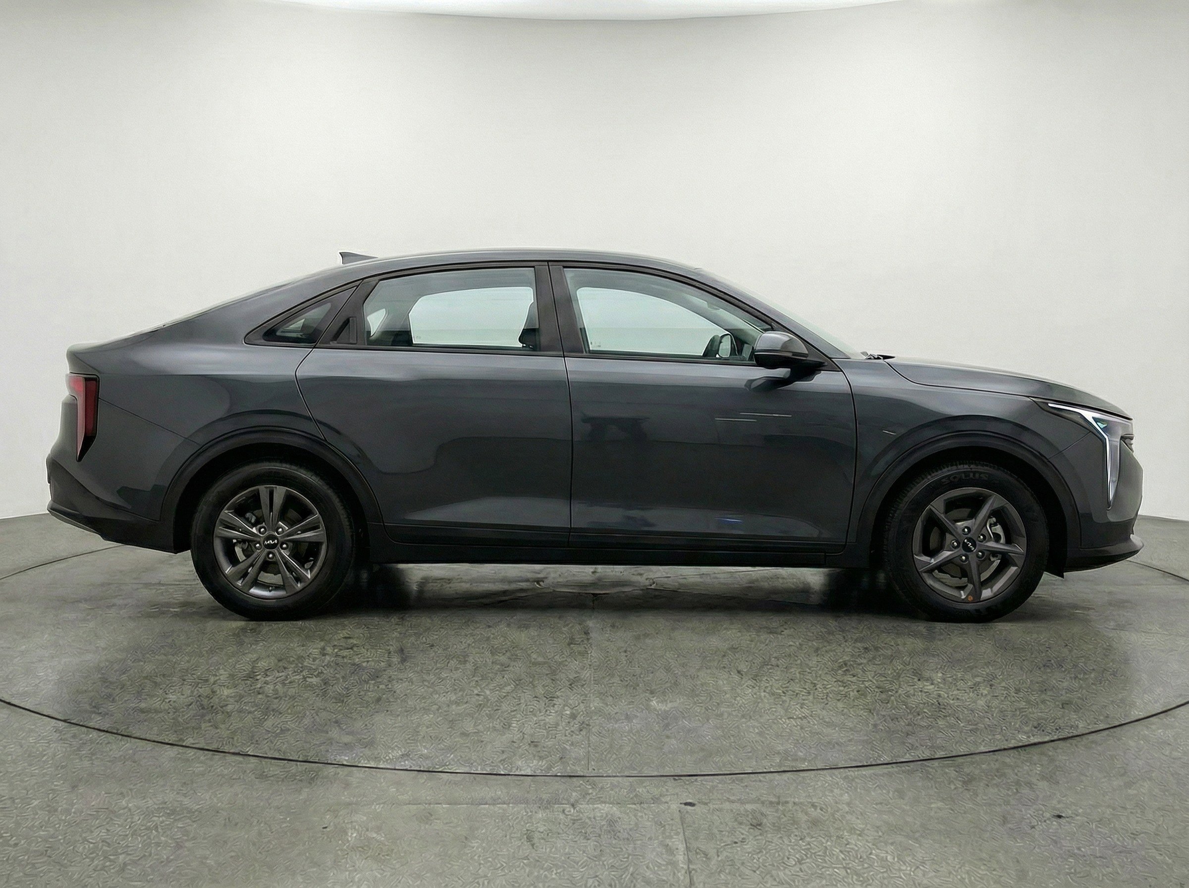 Used 2025 Kia K4 FWD image 11