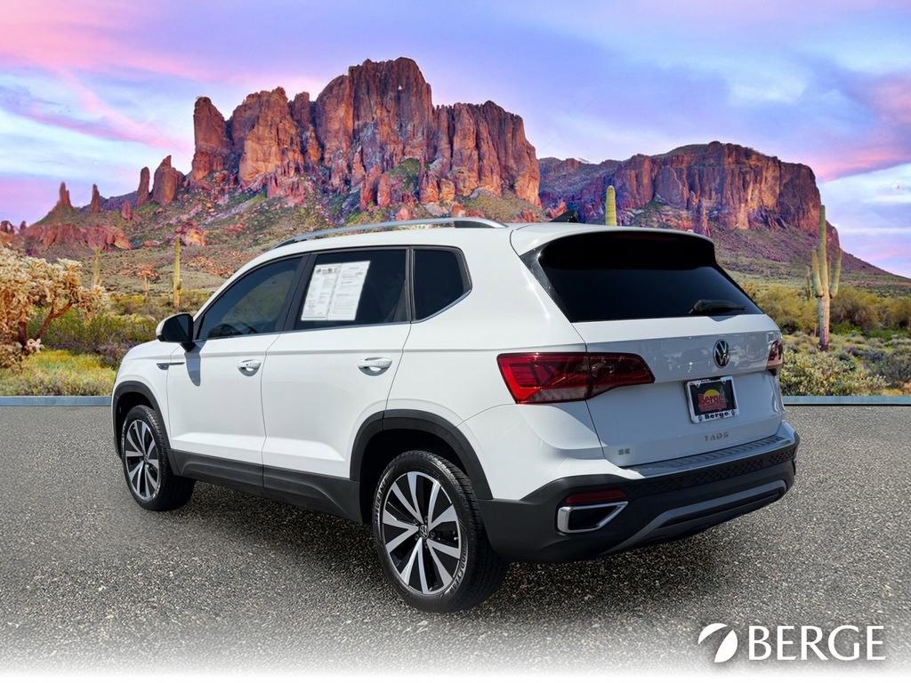 Used 2024 Volkswagen Taos SE FWD image 4