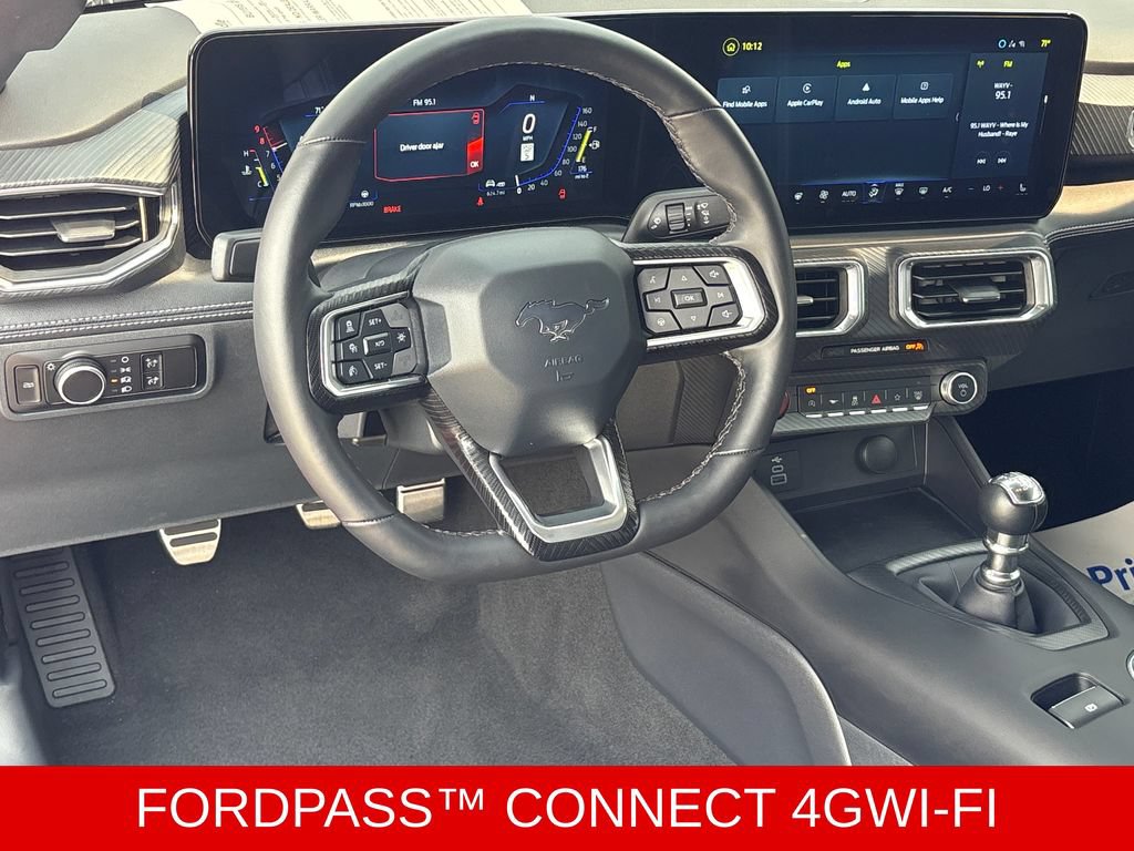 Used 2025 Ford Mustang GT Premium RWD image 12